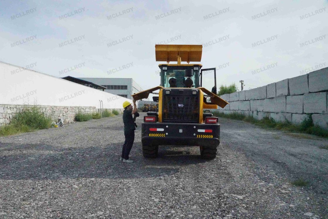 Articulating Small Payloader For 2200-2500 Kg Work Load