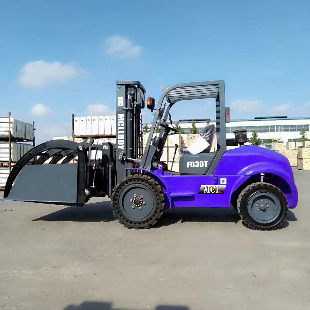 Heavy-Duty Diesel Four-Wheel Drive Forklift Truck Tire Type Air / Solid