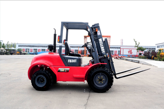 Camion élévateur tout-terrain diesel personnalisable Max. Vitesse de levage pleine charge 600 mm/s